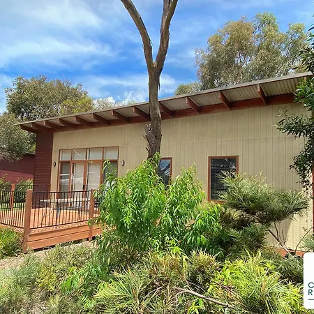 The Purple Hen Hideaway Ramada Resort Cowes Exterior photo