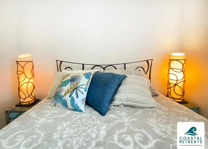 The Purple Hen Hideaway Ramada Resort
